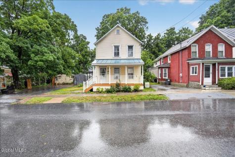 11 Granite Street Saratoga Springs NY 12866