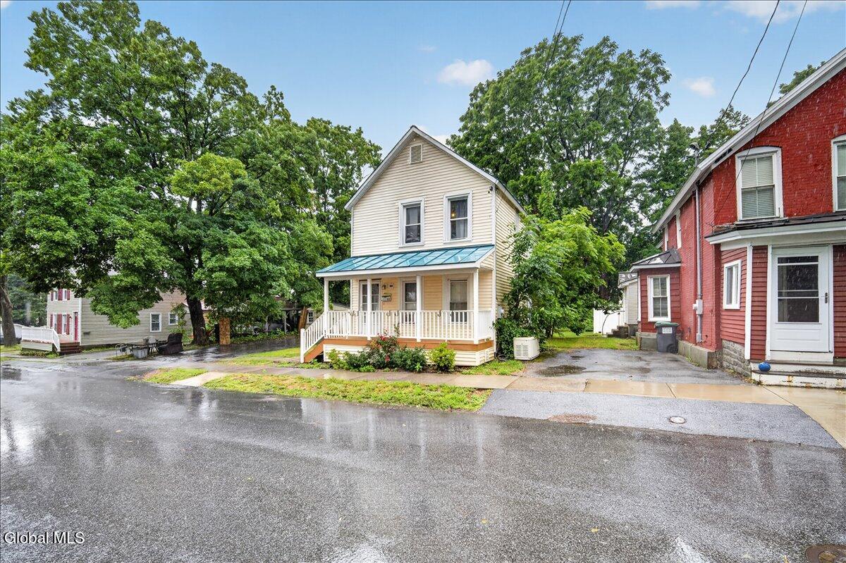 11 Granite Street Saratoga Springs NY 12866