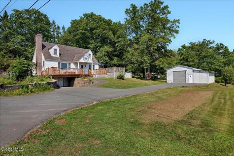 16 Pine Avenue Averill Park NY 12018