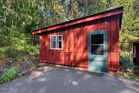 16 Pine Avenue Averill Park NY 12018