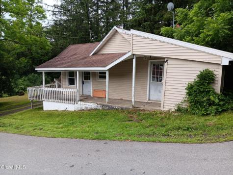 352 Hillside Road Pattersonville NY 12137