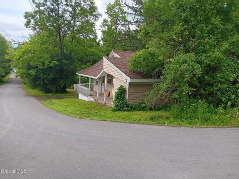 352 Hillside Road Pattersonville NY 12137