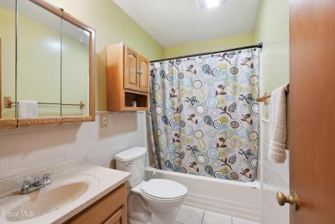 106 Edgecomb Street Albany NY 12209