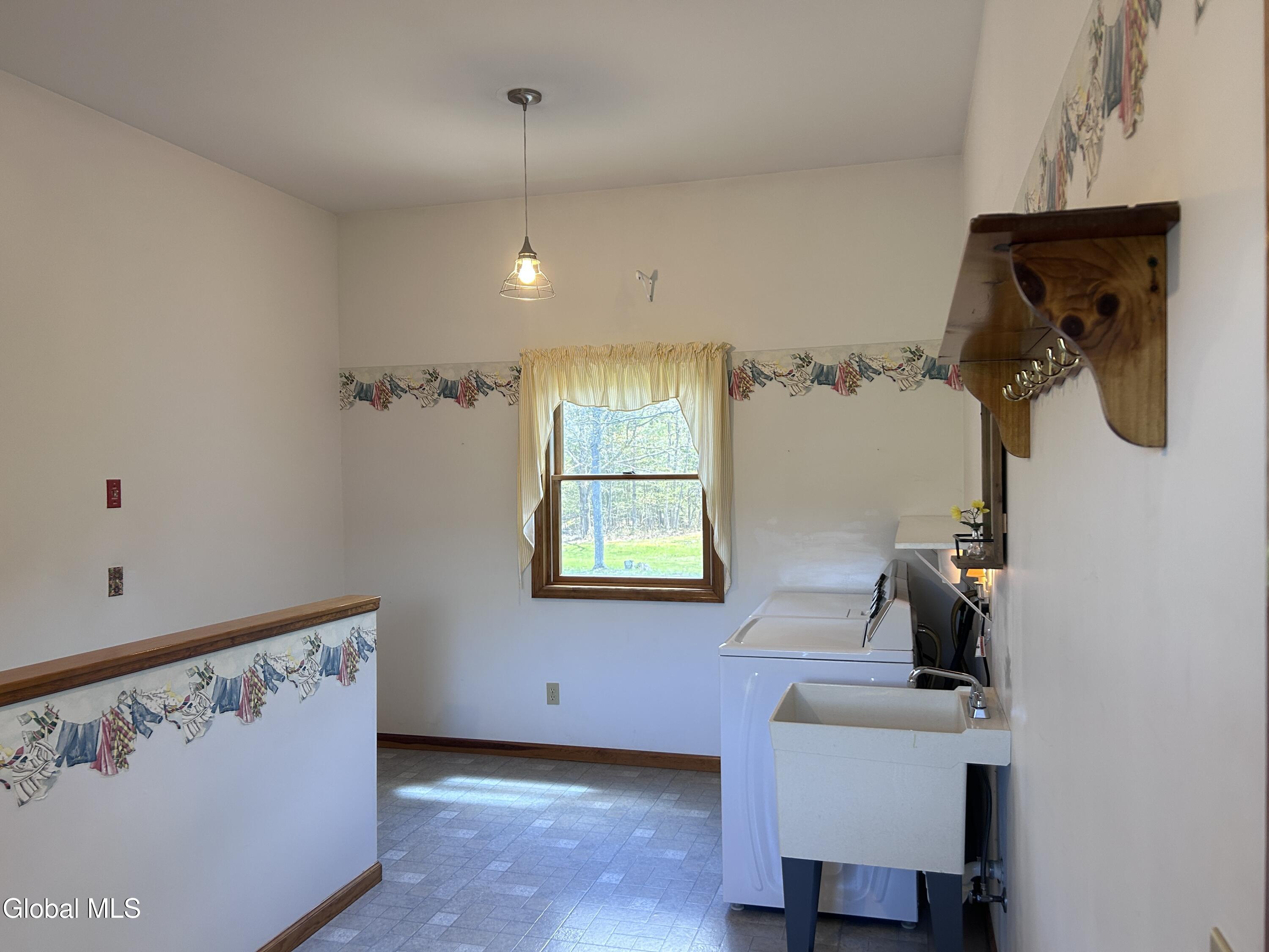 1859 Skyline Drive Duanesburg NY 12306