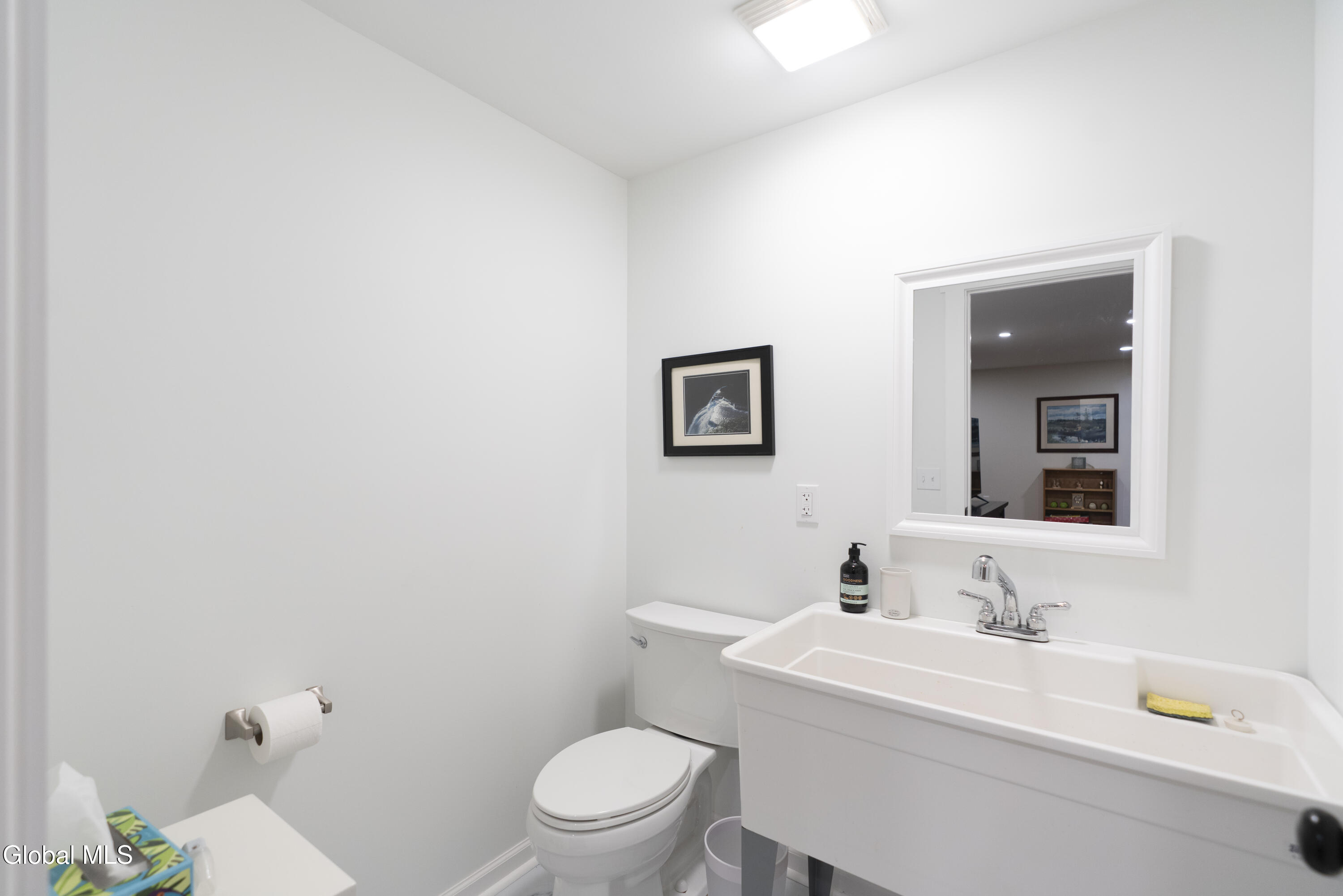 4 Colleen Court Wilton NY 12831