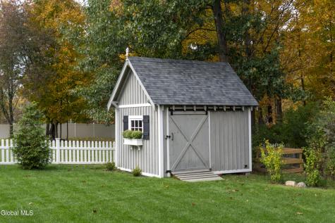 4 Colleen Court Wilton NY 12831