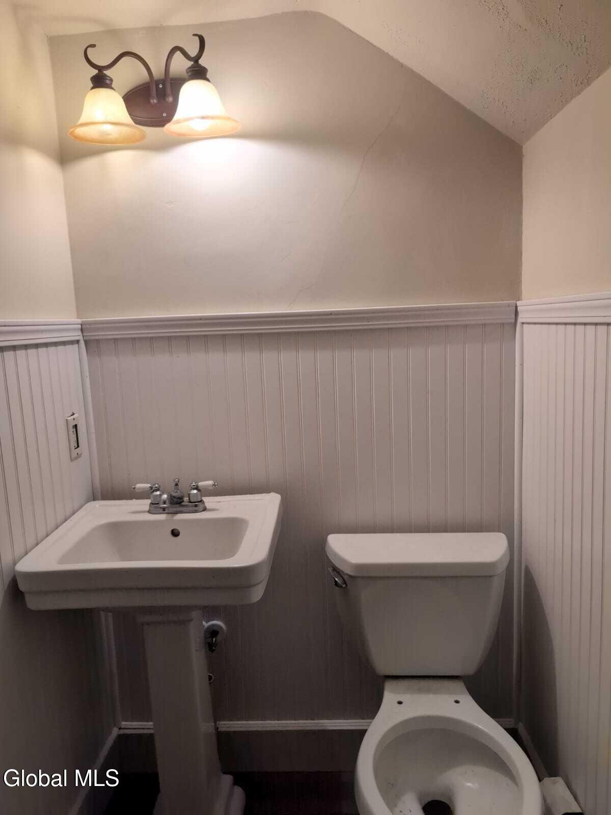 365 Rock Road Berne NY 12023