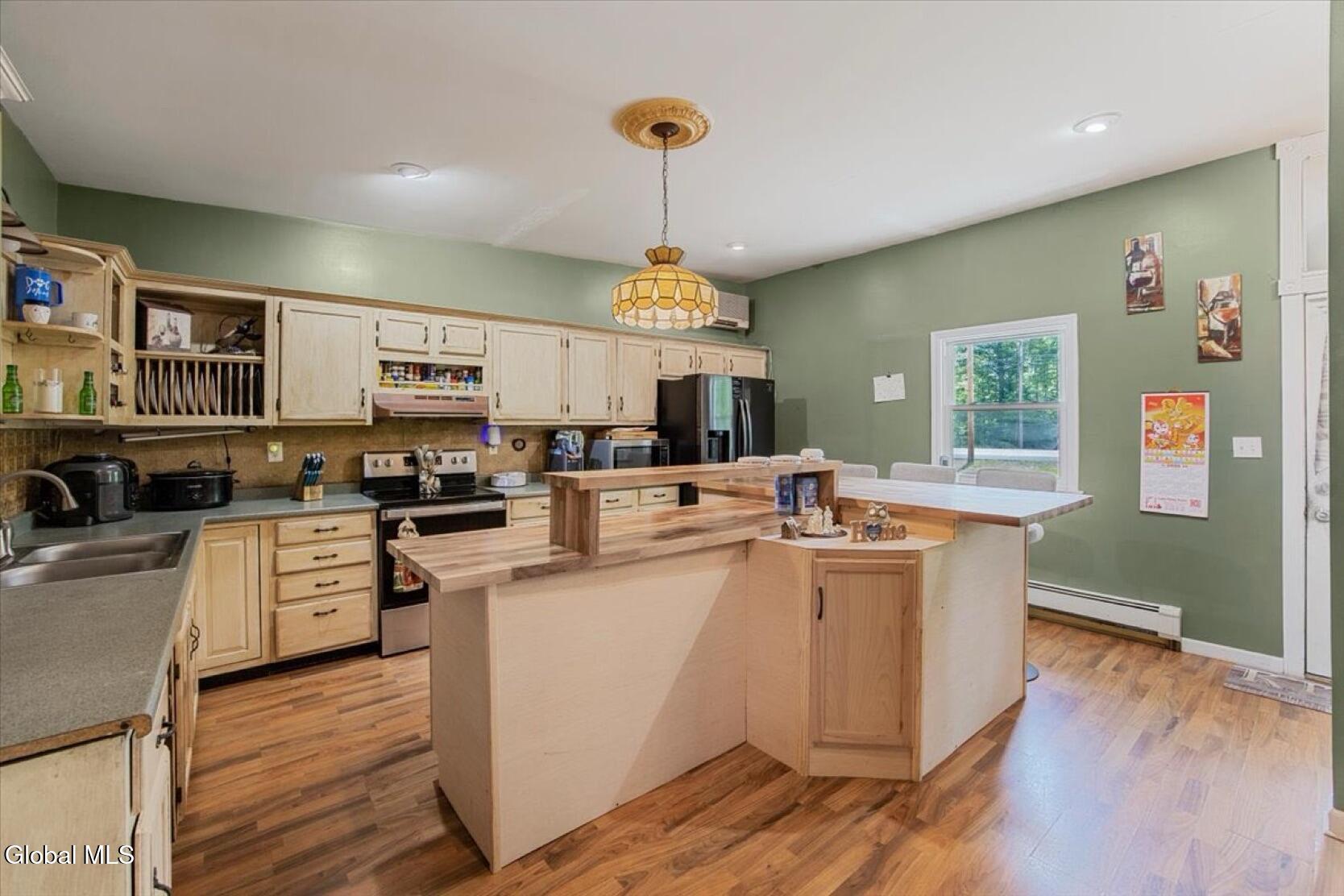 1069 Saratoga Road Gansevoort NY 12831