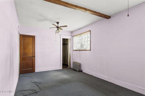 126 Daniels Avenue Schenectady NY 12304
