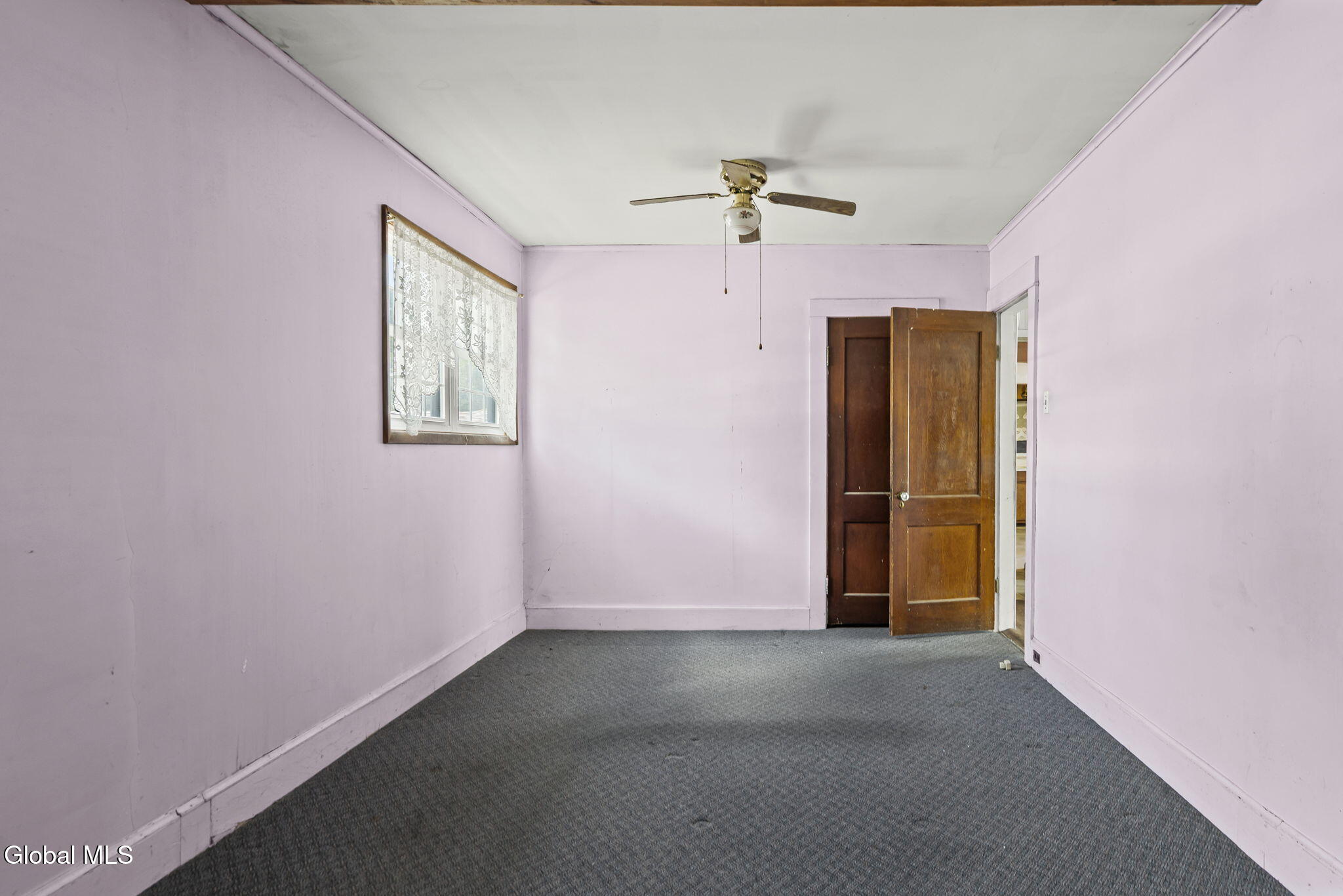 126 Daniels Avenue Schenectady NY 12304