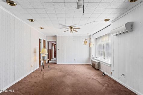 126 Daniels Avenue Schenectady NY 12304