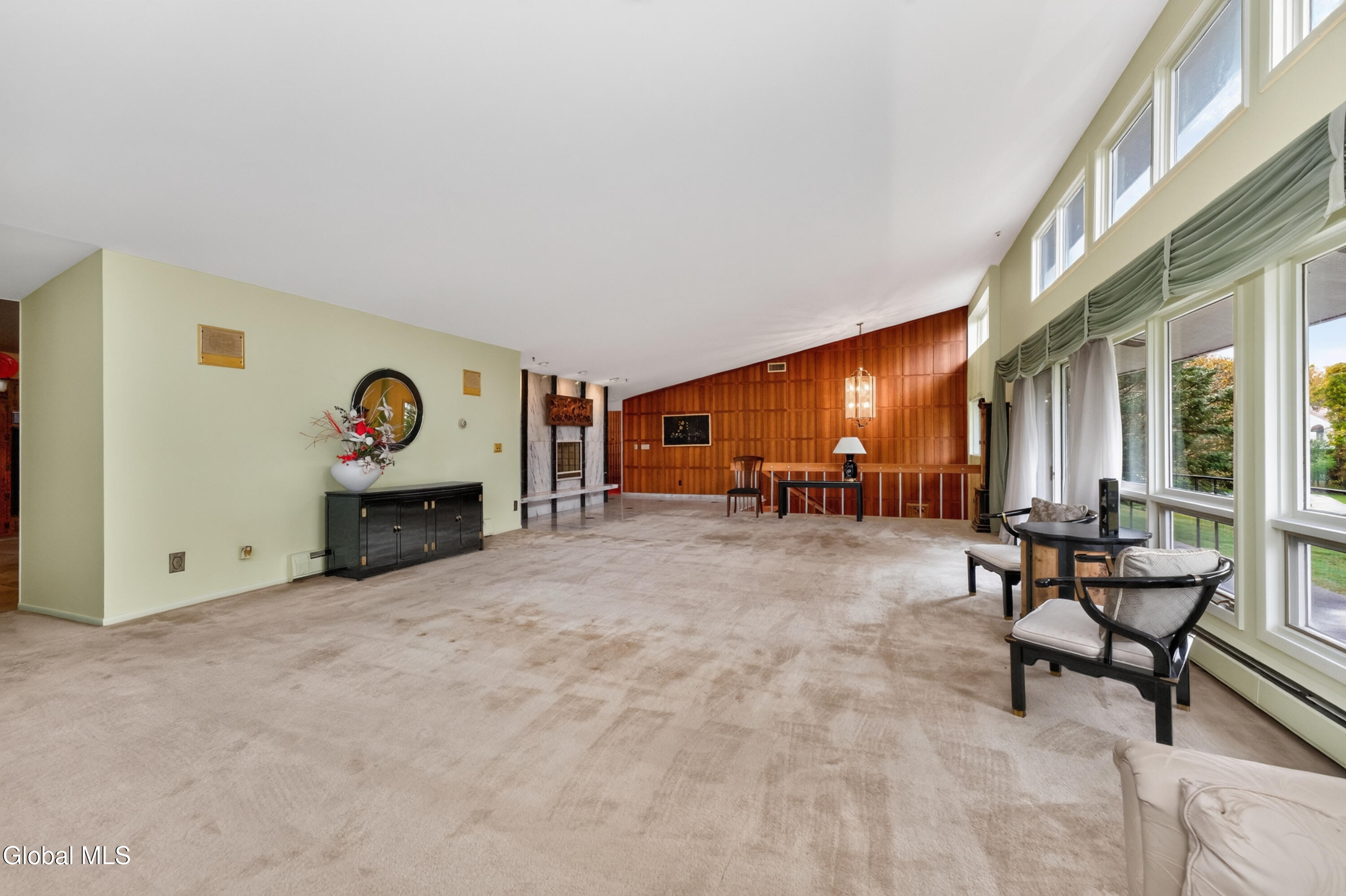 24 Oriel Lane Rensselaer NY 12144