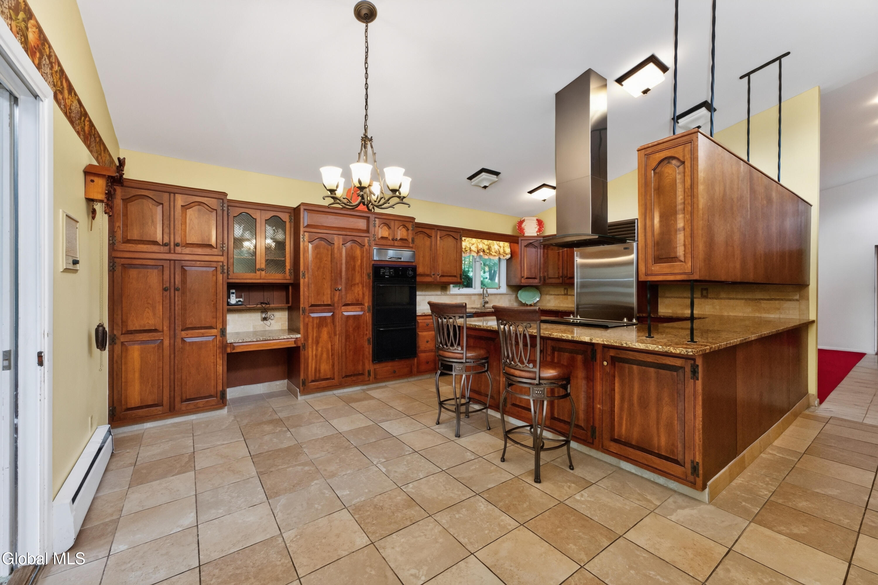 24 Oriel Lane Rensselaer NY 12144