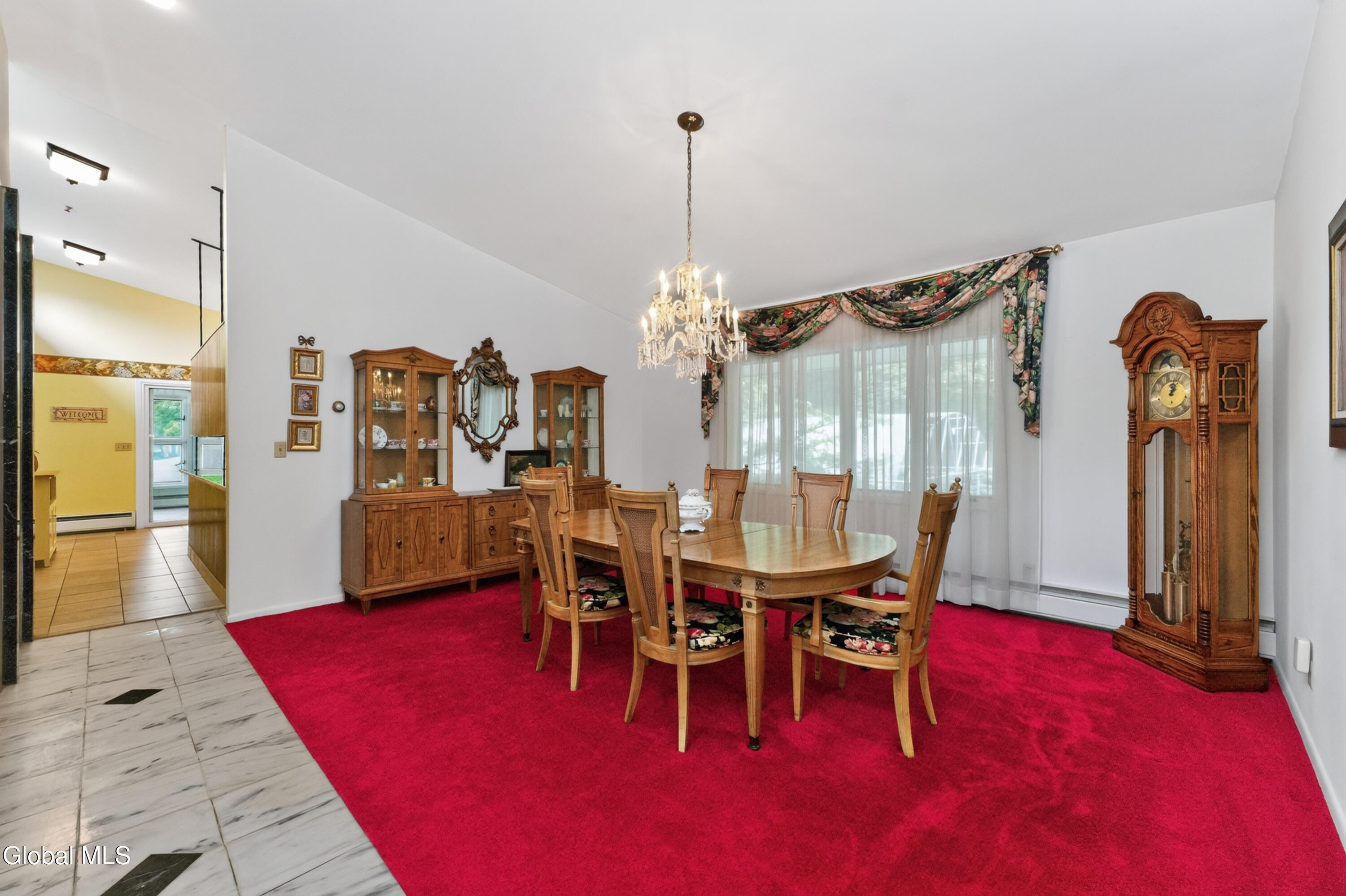 24 Oriel Lane Rensselaer NY 12144