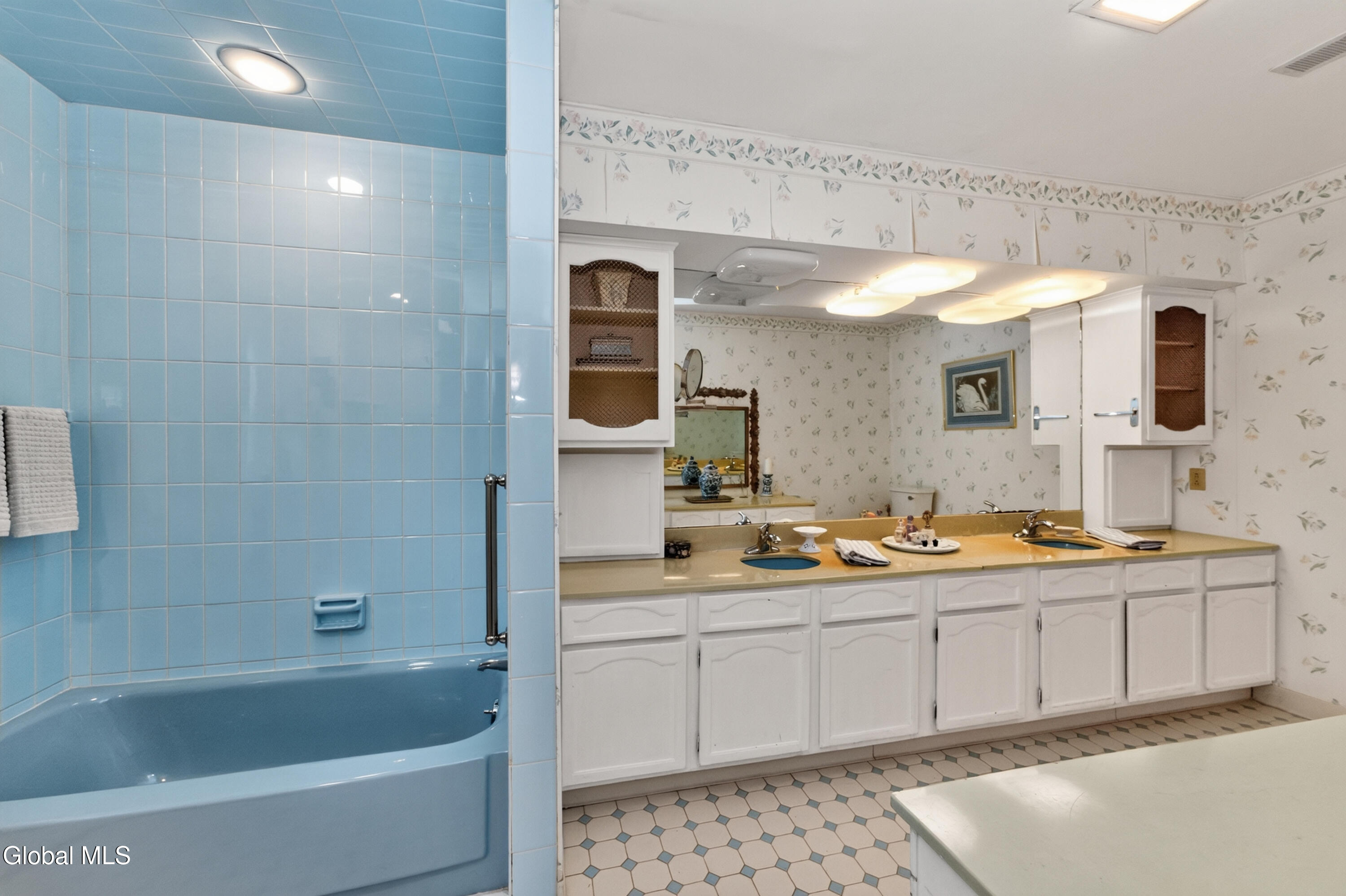 24 Oriel Lane Rensselaer NY 12144