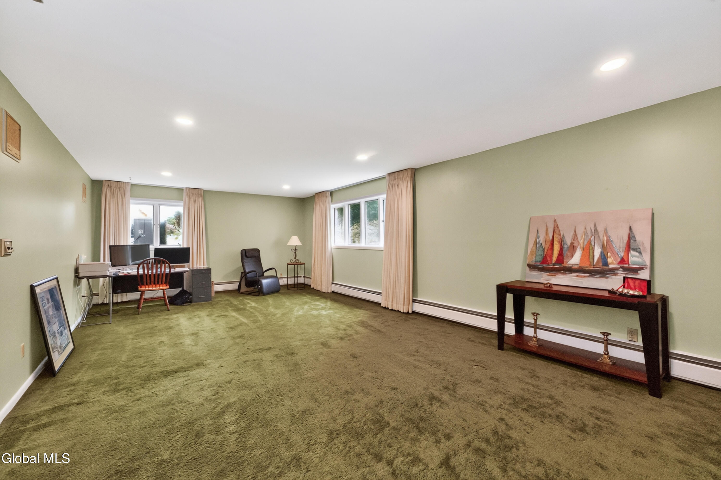 24 Oriel Lane Rensselaer NY 12144