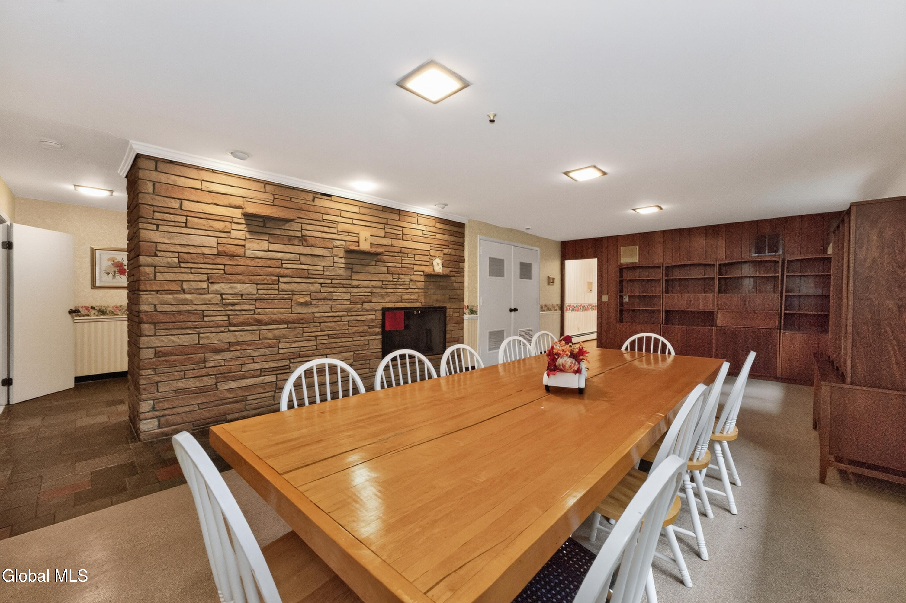 24 Oriel Lane Rensselaer NY 12144