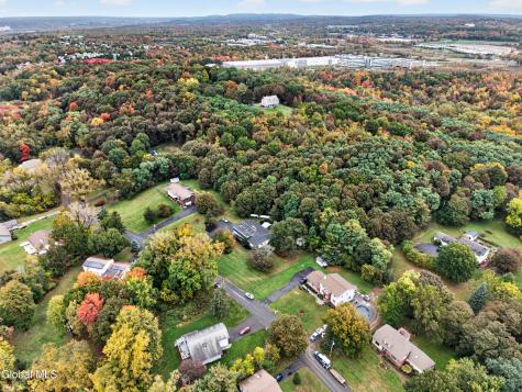 24 Oriel Lane Rensselaer NY 12144