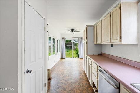2726 Denver Avenue Schenectady NY 12306