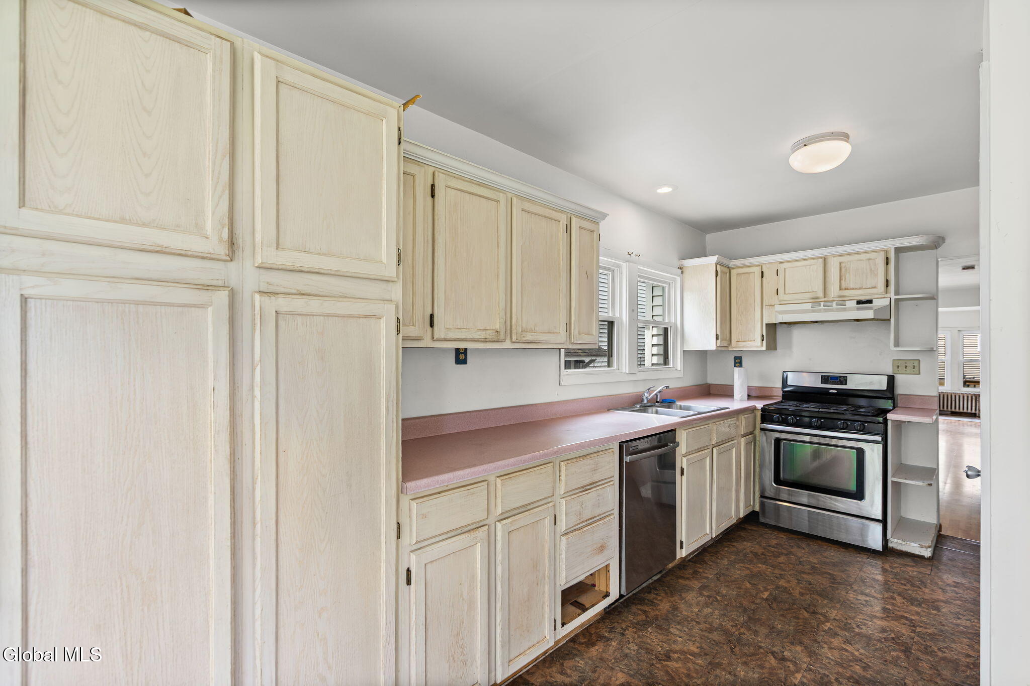 2726 Denver Avenue Schenectady NY 12306
