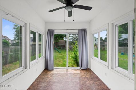 2726 Denver Avenue Schenectady NY 12306