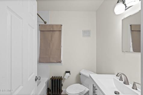 2726 Denver Avenue Schenectady NY 12306