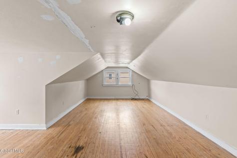 2726 Denver Avenue Schenectady NY 12306