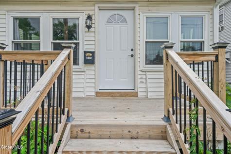 2726 Denver Avenue Schenectady NY 12306
