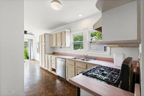 2726 Denver Avenue Schenectady NY 12306