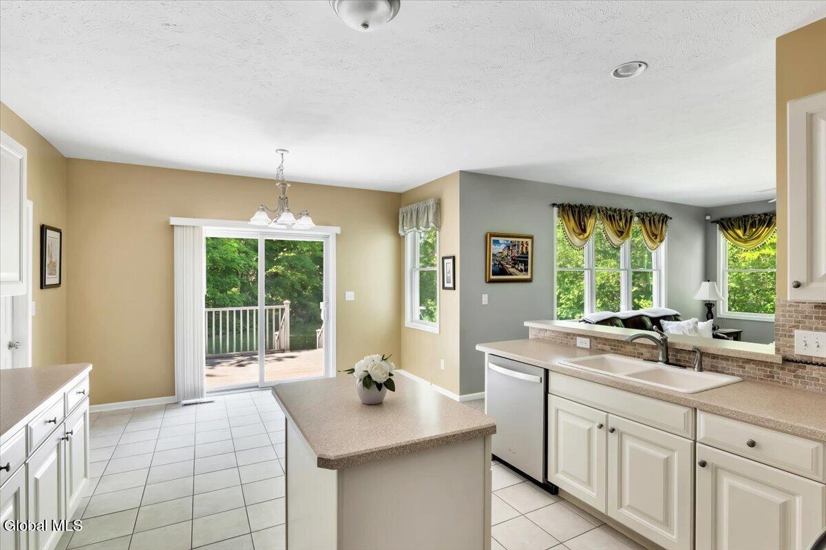 640 Grooms Road Clifton Park NY 12065