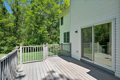 640 Grooms Road Clifton Park NY 12065