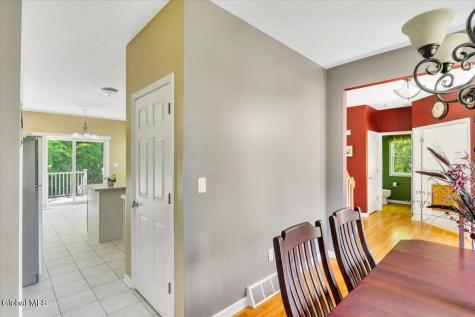 640 Grooms Road Clifton Park NY 12065