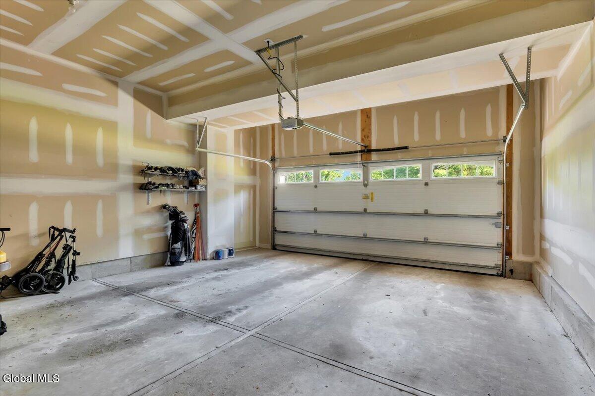 640 Grooms Road Clifton Park NY 12065