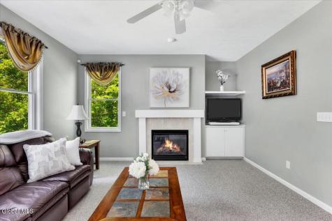640 Grooms Road Clifton Park NY 12065