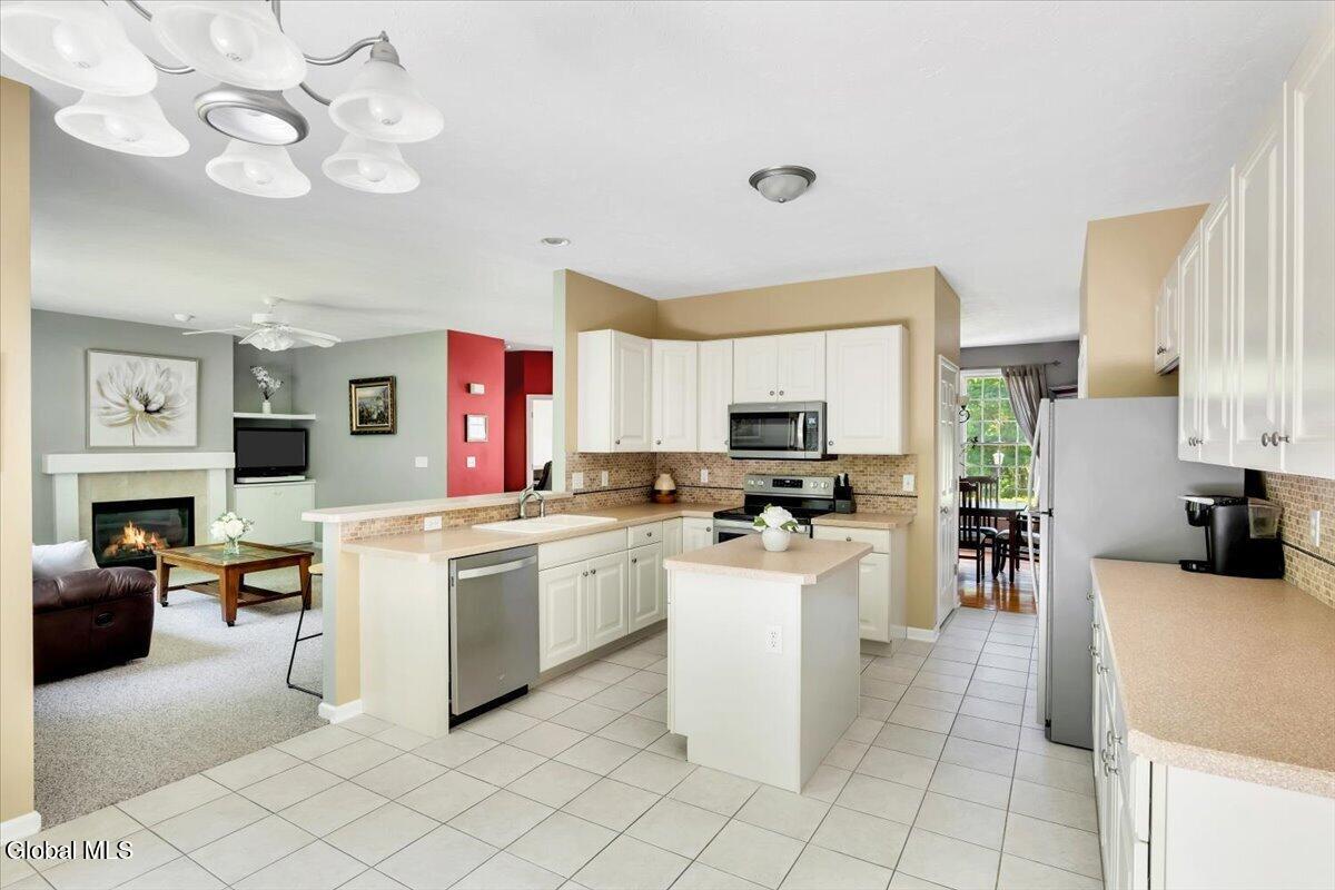 640 Grooms Road Clifton Park NY 12065