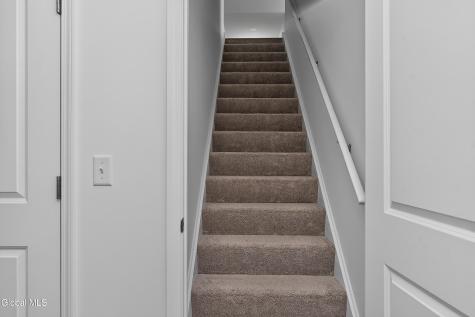 104 Whispering Pines Way Schenectady NY 12306