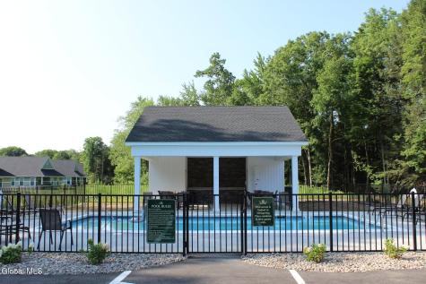 104 Whispering Pines Way Schenectady NY 12306
