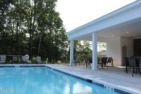 104 Whispering Pines Way Schenectady NY 12306