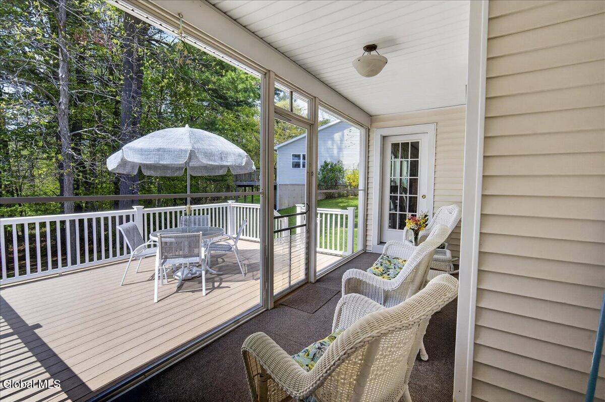 1 Slatestone Drive Scotia NY 12302