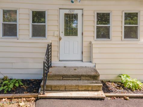 1231 N Westcott Road Schenectady NY 12306