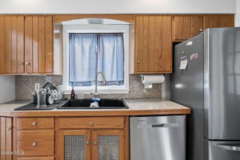 3025 Edgewood Avenue Rotterdam NY 12306