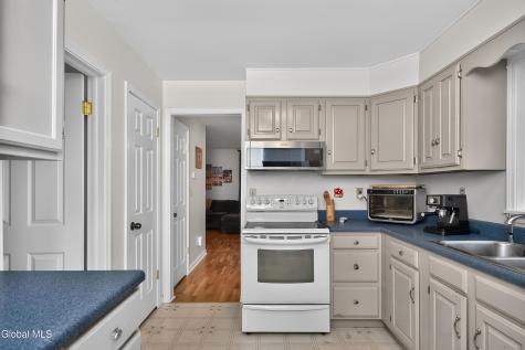 935 Altamont-voorheesville Road Voorheesville NY 12009