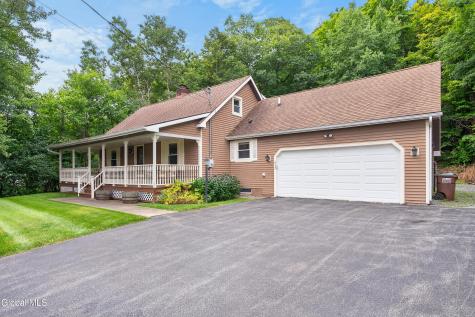 935 Altamont-voorheesville Road Voorheesville NY 12009