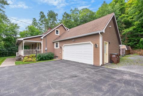 935 Altamont-voorheesville Road Voorheesville NY 12009