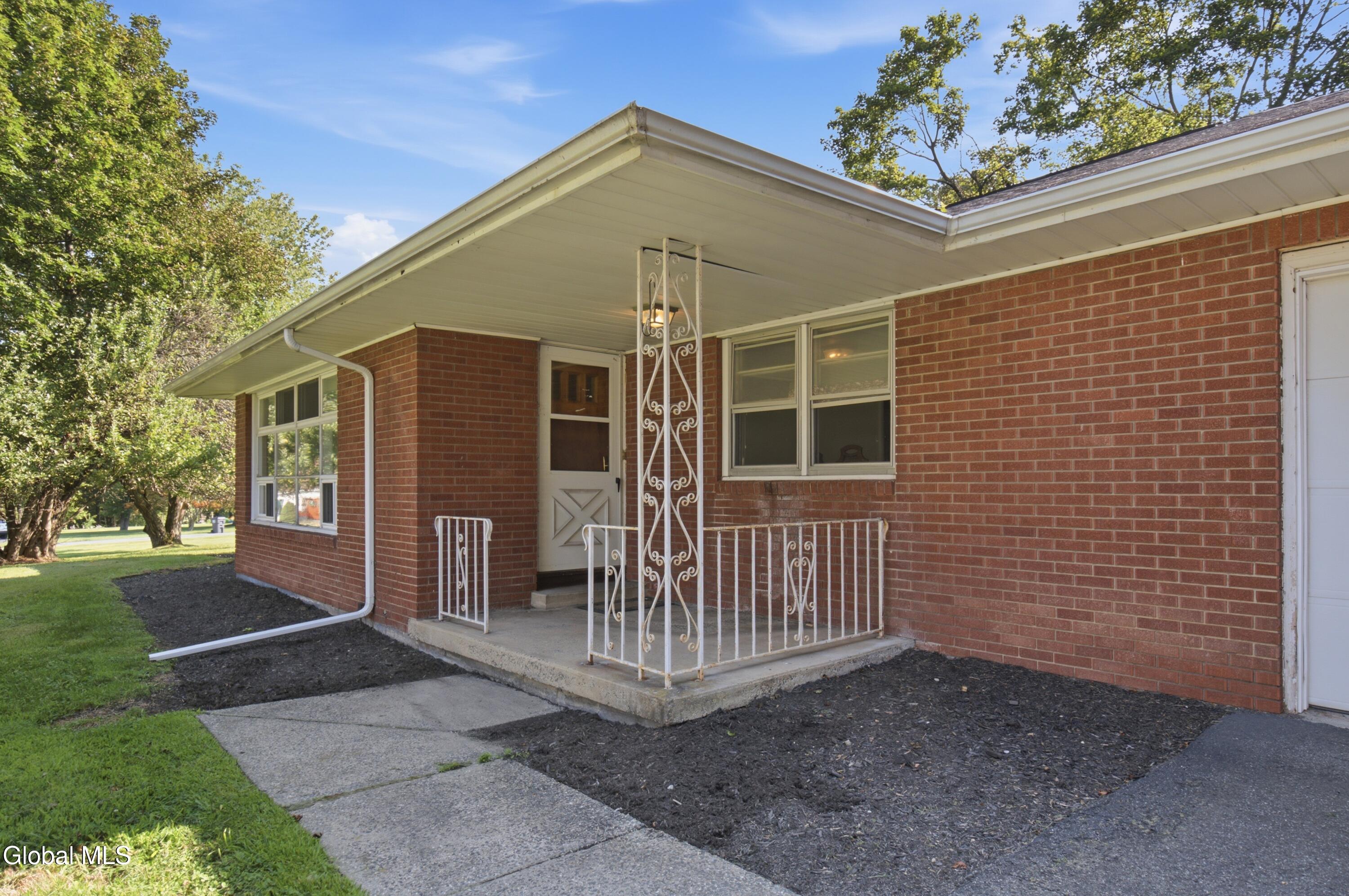 14 Orchard Lane Troy NY 12180