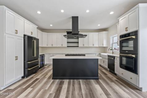 13 Edenfield Street Loudonville NY 12211