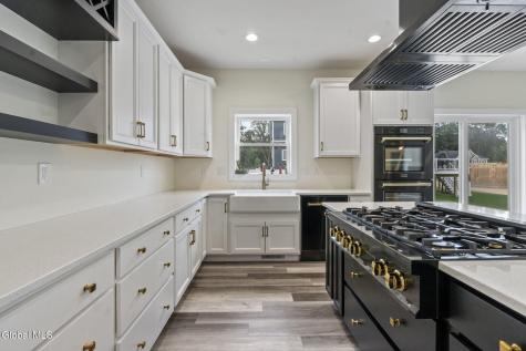 13 Edenfield Street Loudonville NY 12211
