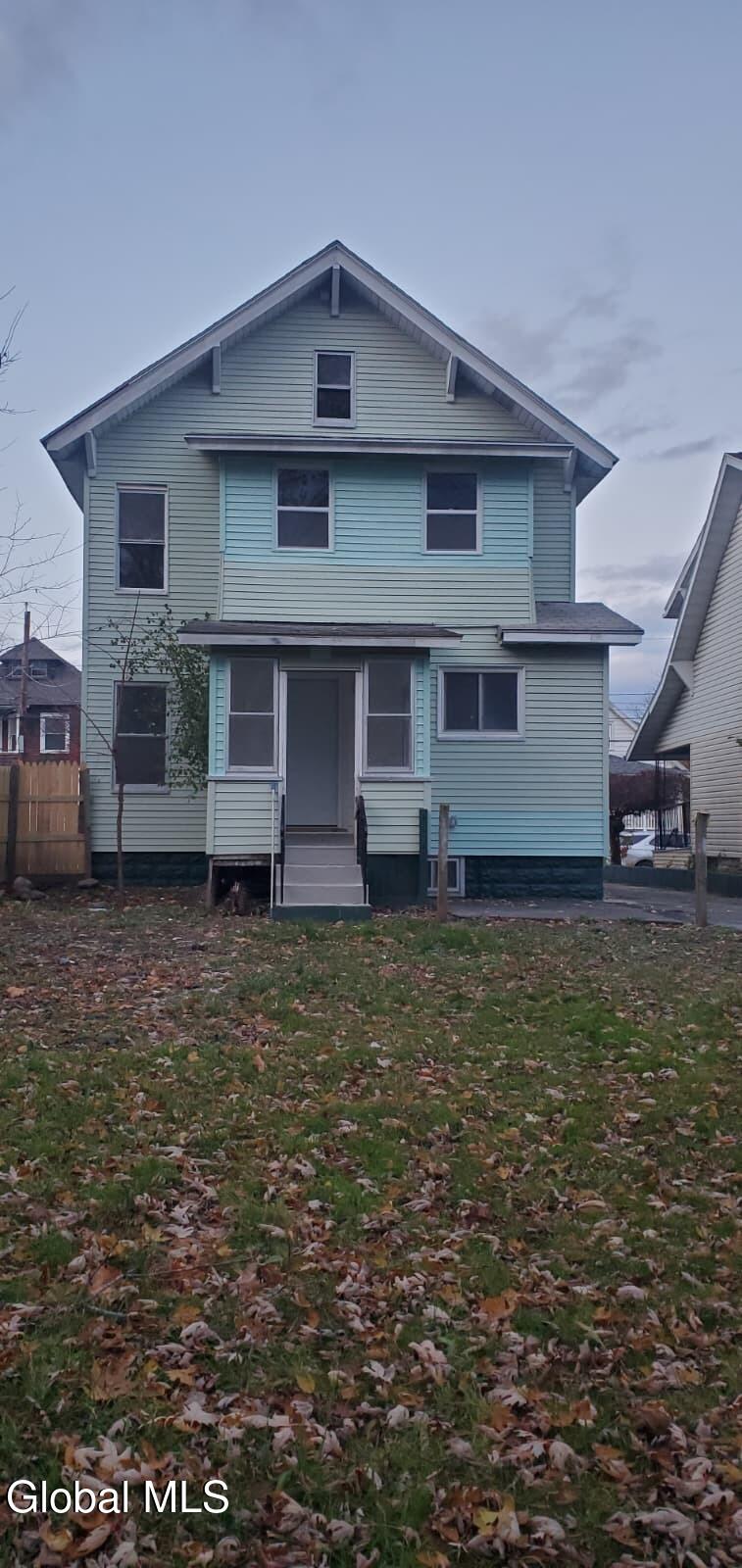 33 Glenwood Road Menands NY 12204