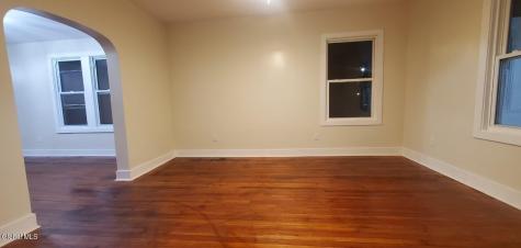 33 Glenwood Road Menands NY 12204