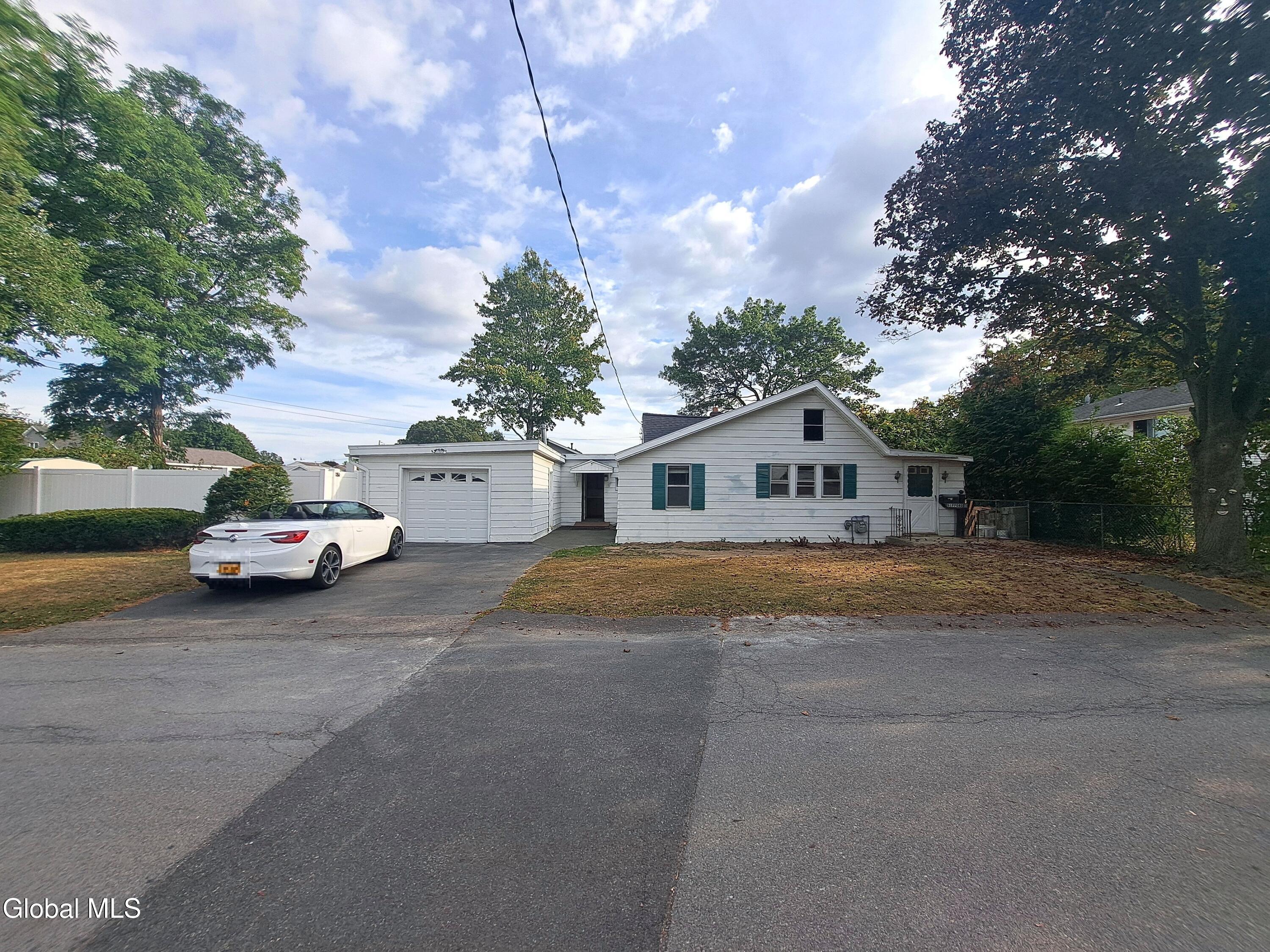 5 Marquette Avenue Colonie NY 12110